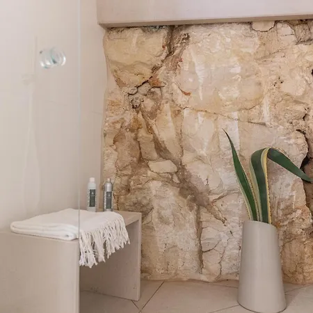 Aparthotel Trulli Mest'andrea Alle Lame 4*