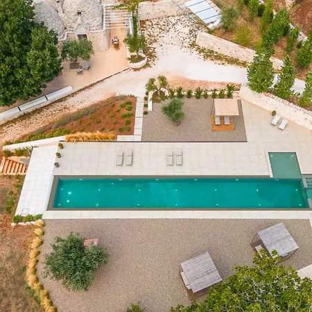 Aparthotel Trulli Mest'andrea Alle Lame 4*