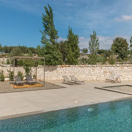 Trulli Mest'andrea Alle Lame Aparthotel 4*