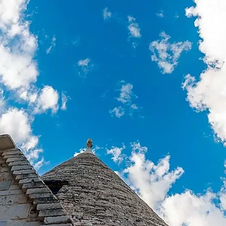 Aparthotel Trulli Mest'andrea Alle Lame 4*