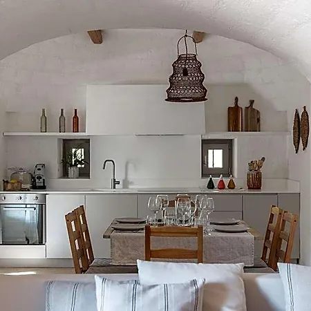 Trulli Mest'andrea Alle Lame Noci